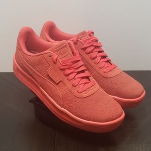 *NEW* Puma California Red Floral Hibiscus